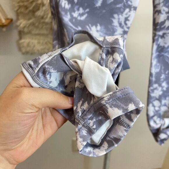 NWT Free People High-Rise Ankle Printed Wave Rider Leggings - Picture 5 of 14